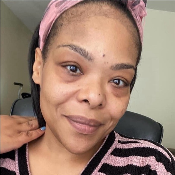 Meet your Posher, Shey (aka, @1modestbeauty) - Picture 8 of 10